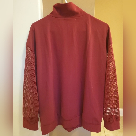 NWT Ladies Performance Top/Hoodie w/mesh sleeves -Sz. 16W (burgundy) - Picture 4 of 4